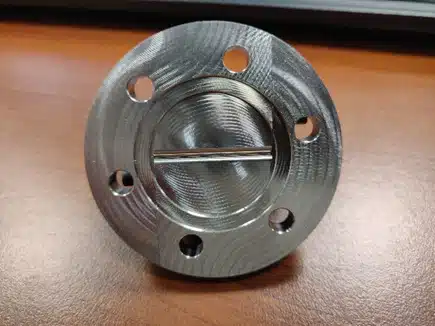 perçages précis et finition pour applications scientifiques et industrielles